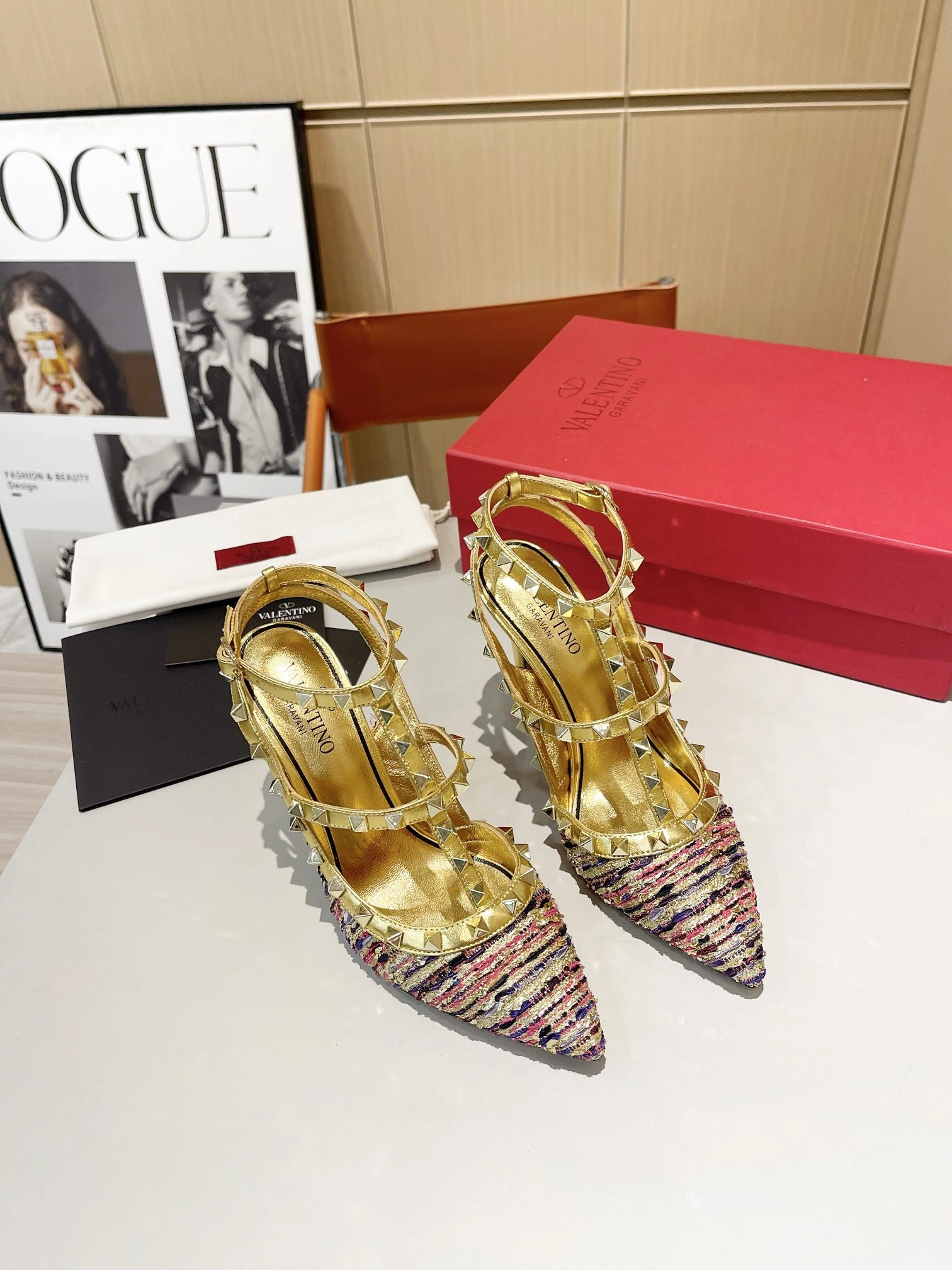 2W2S0393UNLV7F Heel height：9.5CM sheepskin item:DT-X543D2931